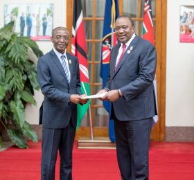 H.E President Uhuru Kenyatta and H.E Bornito de Sousa